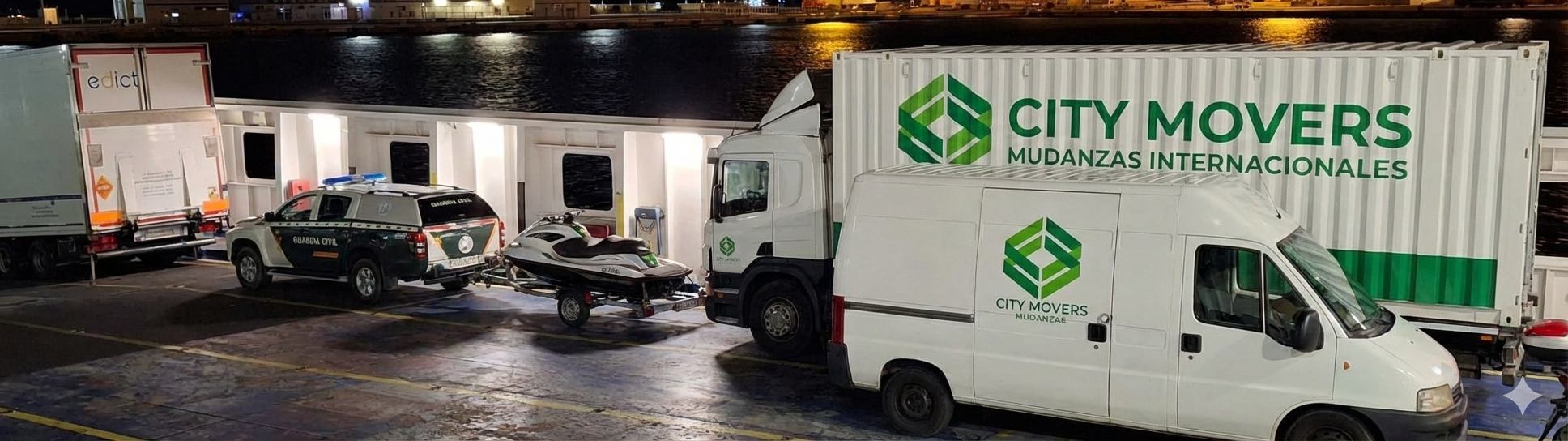Camiones de City Movers en Puerto